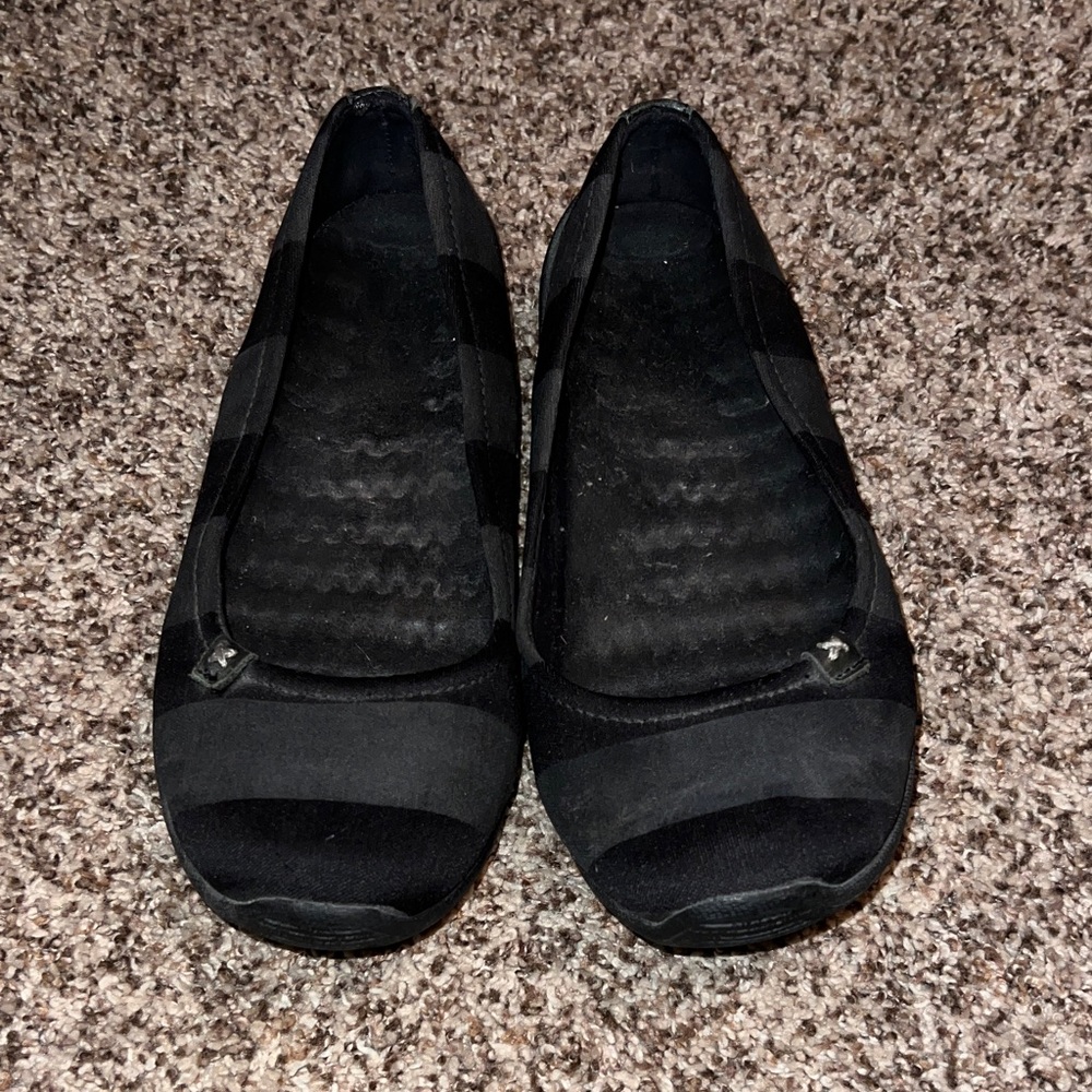 Elegant Black Women's Flats